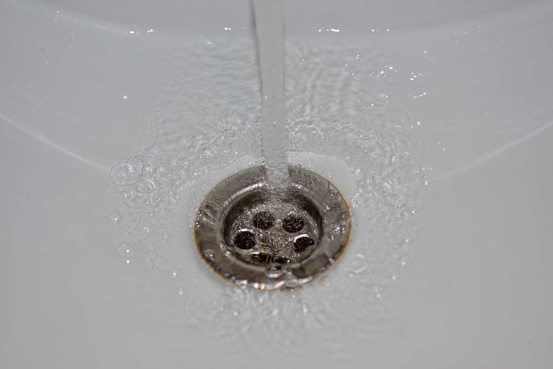 A2B Drains provides services to unblock blocked sinks and drains for properties in Woodley.